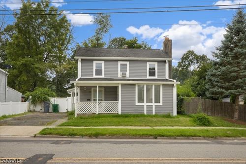 92 Trinity St, Newton, NJ, 07860-2220 | Card Image