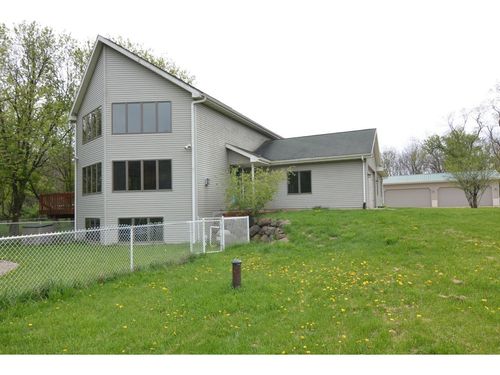 4805 Schneider Dr, Fitchburg, WI, 53575-2231 | Card Image