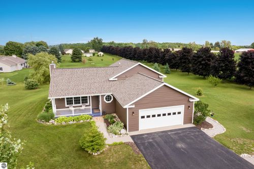 7874 E Longbranch Cir, Traverse City, MI, 49684-7440 | Card Image