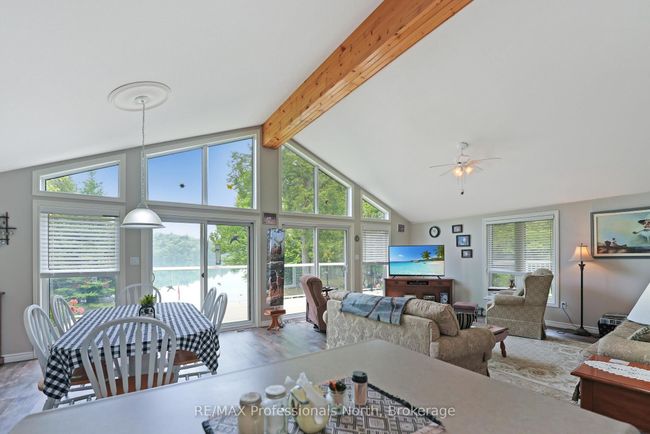 1093 Comak Cres, House other with 3 bedrooms, 2 bathrooms and 4 parking in Algonquin Highlands ON | Image 10