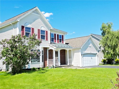 40 Oak Mills Xing, West Henrietta, NY, 14586-9633 | Card Image
