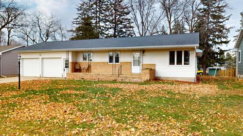 415 2nd St Nw, New Richland, MN, 56072-1213 | Card Image