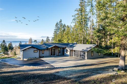 890 Madrona Beach Road, Camano Island, WA, 98282 | Card Image