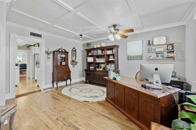 622 W 7 Th St, House other with 4 bedrooms, 3 bathrooms and null parking in Taylor TX | Image 15