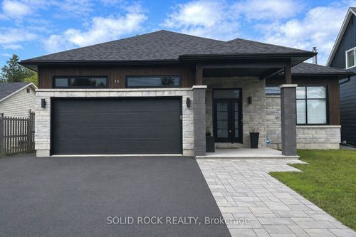 15 Ste Jeanne D'Arc Street, Russell, ON, K0A1M0 | Card Image