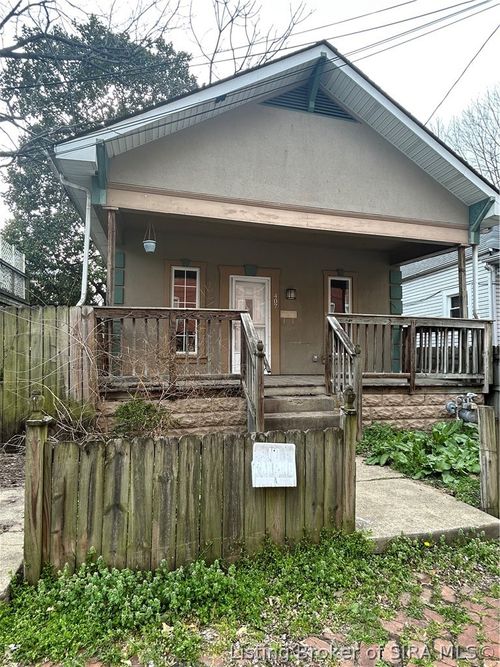 407 E 7th St, New Albany, IN, 47150-3203 | Card Image