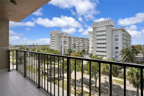 apt-512-16751 Ne 9th Ave, North Miami Beach, FL, 33162-2532 | Card Image
