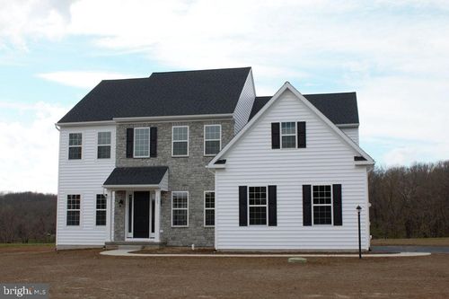 6408 Dekrane Dr, COOPERSBURG, PA, 18036-3068 | Card Image