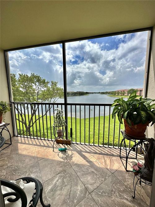 311m-13800 Sw 5th Ct, Pembroke Pines, FL, 33027-6985 | Card Image