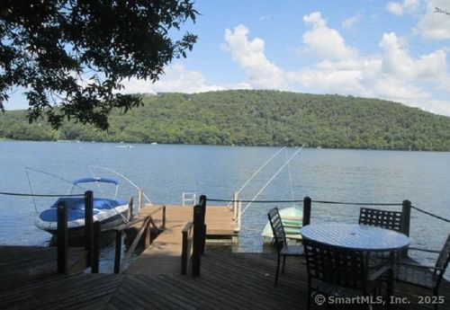 8 Ledgewood Dr, Sherman, CT, 06784-2039 | Card Image