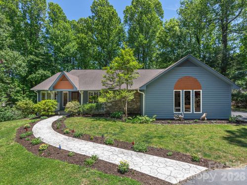 3942 Laurel Park Hwy, Laurel Park, NC, 28739-7990 | Card Image