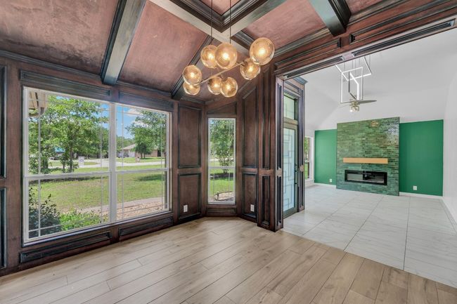 Formal dining room | Image 24