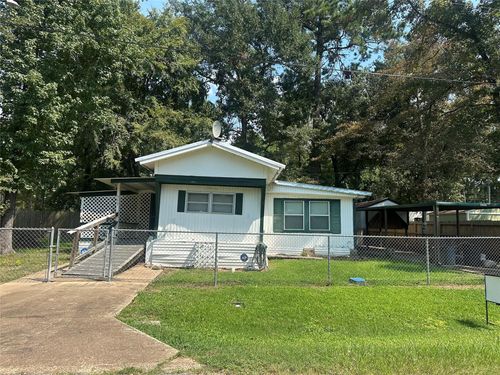 557 Moose Dr, Onalaska, TX, 77360-7740 | Card Image