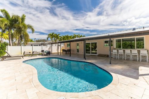 19 Willow Rd, Tequesta, FL, 33469-2615 | Card Image