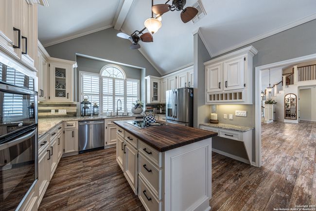 7046 Devonshire Dr, House other with 5 bedrooms, 5 bathrooms and null parking in Spring Branch TX | Image 12