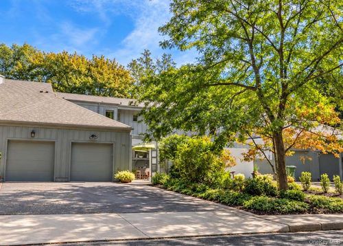 55 Rockledge Path, Brookhaven, NY, 11777 | Card Image