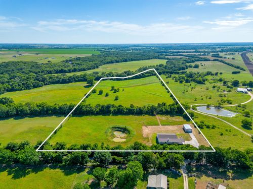 13901 County Road 102, Grandview, TX, 76050-3993 | Card Image