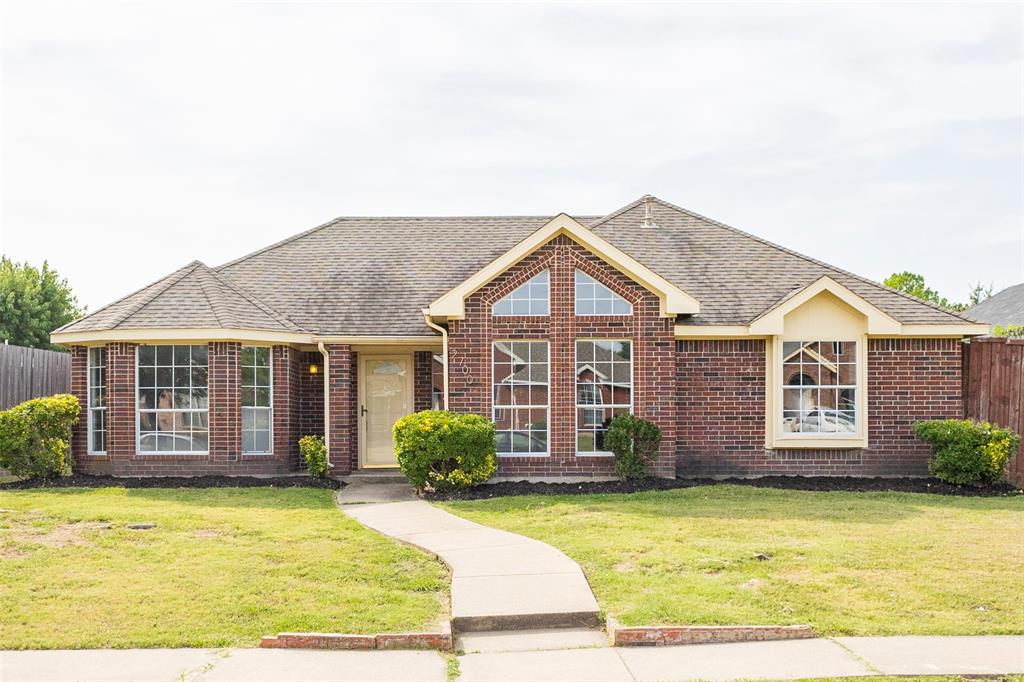 Dandelion Ln, Rowlett, TX 75089