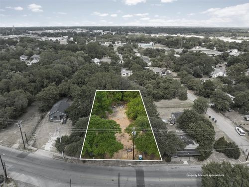 429 Clifton St, Waco, TX, 76704-2370 | Card Image