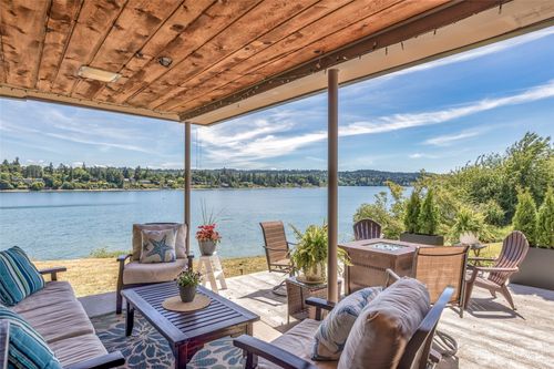 8829 Sw Quartermaster Drive, Vashon, WA, 98070 | Card Image
