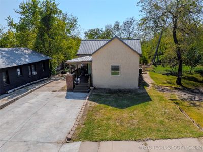 308 W 9th Avenue, House other with 2 bedrooms, 1 bathrooms and null parking in Bristow OK | Image 1