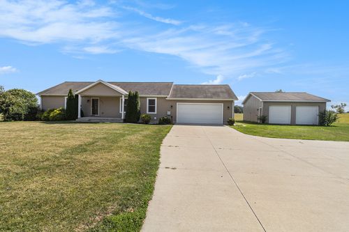 9589 W Michigan Ave, Grass Lake, MI, 49240-9593 | Card Image