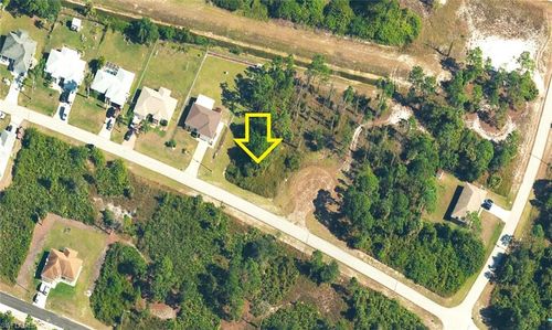 1033 Parker Ct, LEHIGH ACRES, FL, 33974 | Card Image
