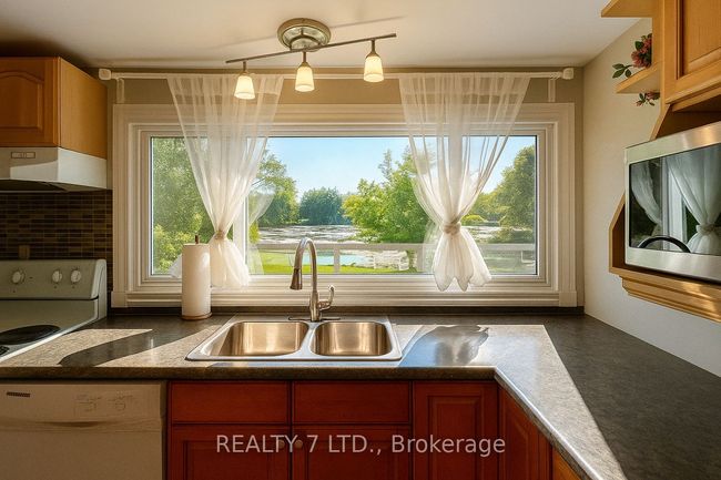 22 Lawrence St N, House other with 4 bedrooms, 2 bathrooms and null parking in Peterborough ON | Image 13