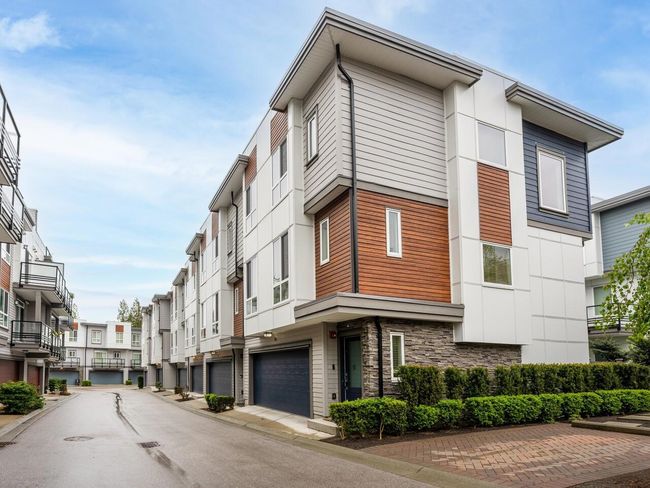 30 - 7947 209 Street, Townhouse with 3 bedrooms, 2 bathrooms and 2 parking in Langley BC | Image 2