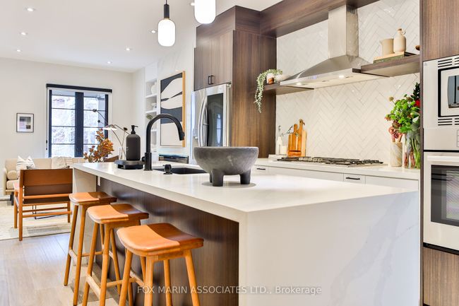 954 Logan Ave, House attached with 4 bedrooms, 4 bathrooms and 2 parking in Toronto ON | Image 8