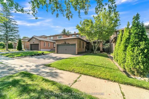34 Mccallum Dr, Richmond Hill, ON, L4C7S9 | Card Image