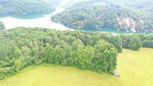 1514 Chestnut Stump Rd, La Follette, TN, 37766-5751 | Card Image