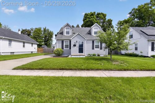98 W Wabash Ave, Belleville, MI, 48111-2938 | Card Image