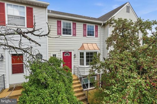 117b-4104 Pleasant Meadow Ct, CHANTILLY, VA, 20151-3531 | Card Image