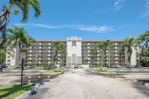 apt-307-3150 W Rolling Hills Cir, Davie, FL, 33328-1932 | Card Image