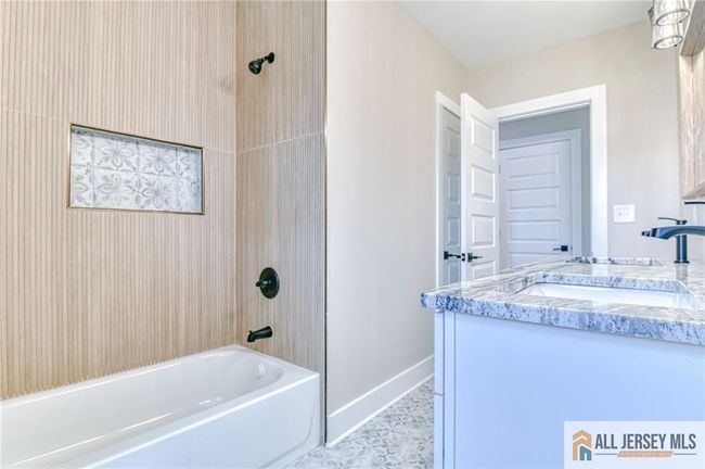 32 Campbell Ave, House other with 5 bedrooms, 3 bathrooms and null parking in Edison NJ | Image 8
