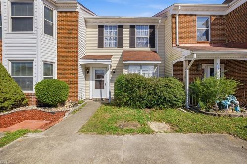 5114 Settlers Park Dr, Virginia Beach, VA, 23464-8432 | Card Image