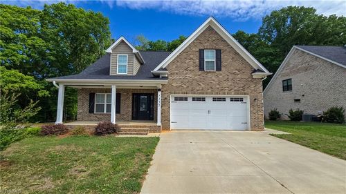 7155 Reynolds Mill Cir, Lewisville, NC, 27023-8392 | Card Image