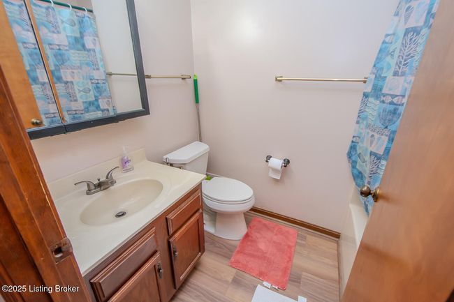 9010 Green Garden Ct, House other with 3 bedrooms, 2 bathrooms and null parking in Louisville KY | Image 26