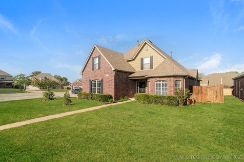 1212 Canton St, Broken Arrow, OK, 74012 | Card Image