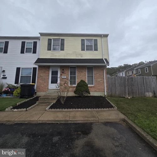 22 Forest Creek Dr, DOVER, DE, 19904-6517 | Card Image