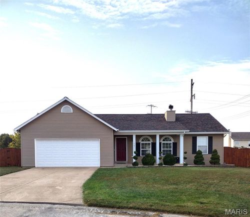 1467 Cochise Dr, O Fallon, MO, 63366-3717 | Card Image