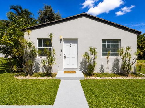 6-32 Lake Osborne Dr, Lake Worth Beach, FL, 33461-4839 | Card Image