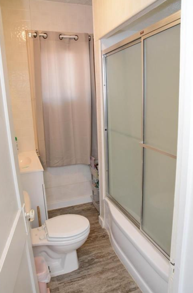 254 Cedar St, Home with 0 bedrooms, 2 bathrooms and null parking in Wyandotte MI | Image 23