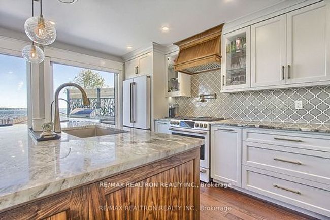 20 Burnie Rd, House other with 4 bedrooms, 3 bathrooms and 8 parking in Pefferlaw ON | Image 15