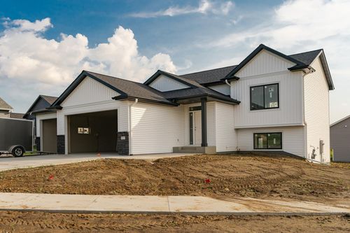 1727 4th St Nw, Byron, MN, 55920-6032 | Card Image