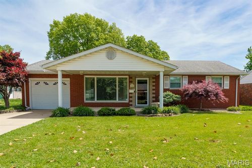 18 Cambridge Drive, Granite City, IL, 62040 | Card Image