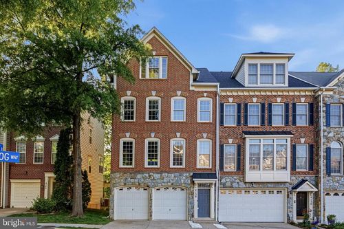 4138 Timber Log Way, FAIRFAX, VA, 22030 | Card Image