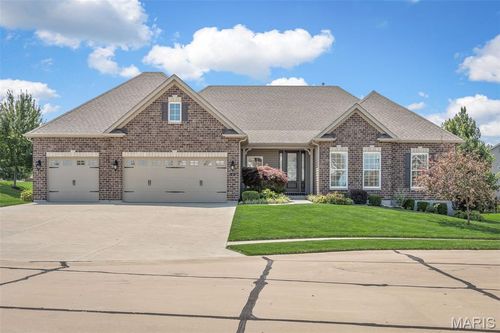2 Rising Hill Ct, Saint Charles, MO, 63303-5415 | Card Image