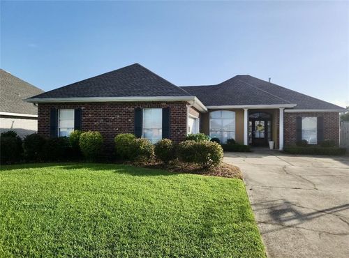 106 Jenny Ct, Montz, LA, 70068-8976 | Card Image